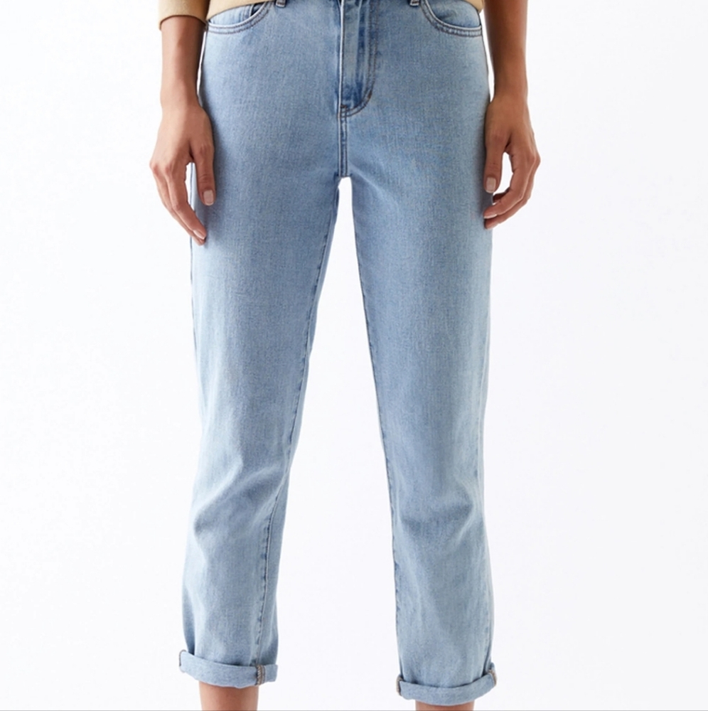Pacsun light wash mom jeans